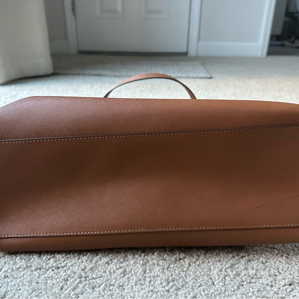 Tory Burch York Tote Bag - Picture 4 of 4